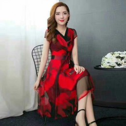 فستان كم قصير بطباعة الورد 